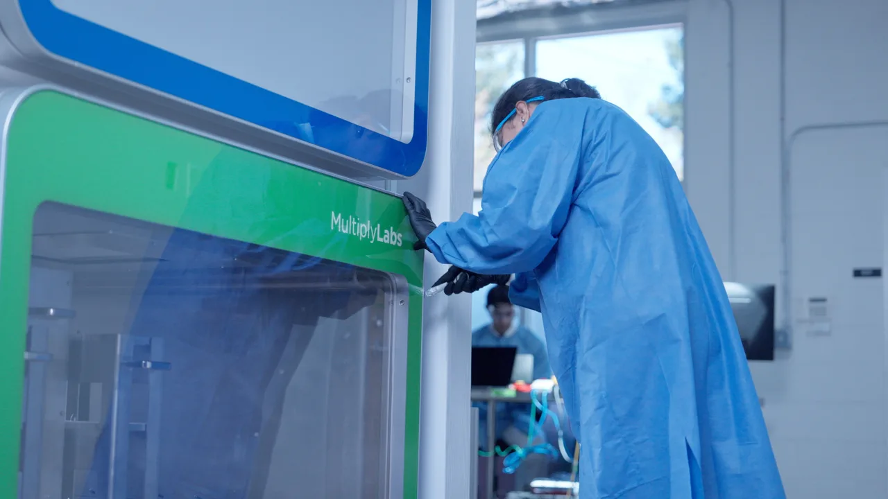 Robotic cluster loading instruments